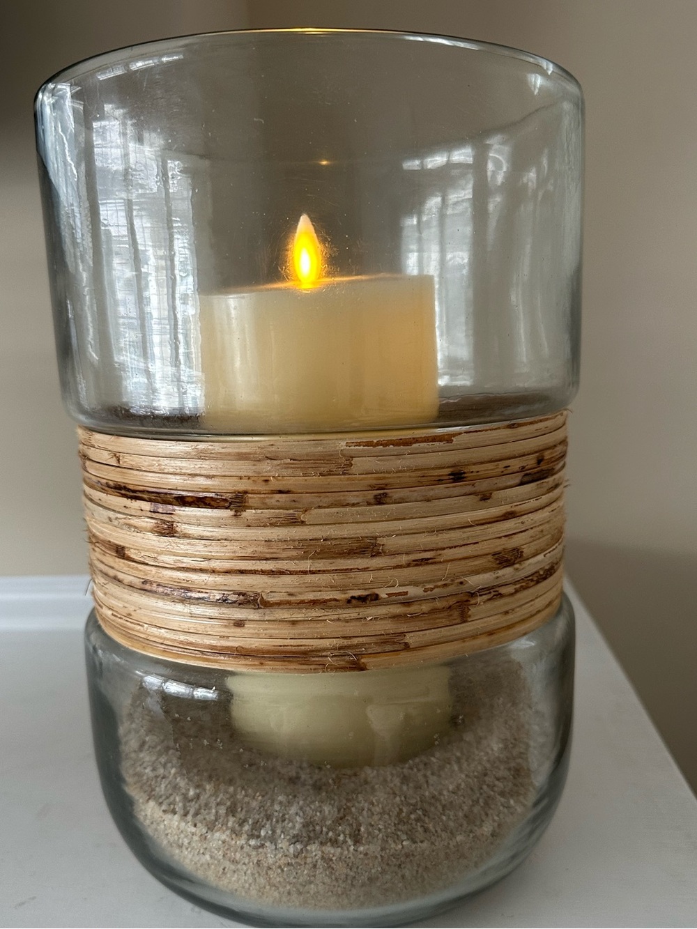 Pottery Barn Large Palm Woven Rattan & Glass Hurricane Candle Holder EUC - Picture 4 of 5